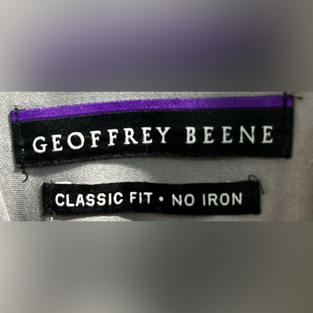 Preowned Geoffrey Beene Size 16 32/33 Size Large Dark Grey Classic Button Up. - Picture 6 of 12